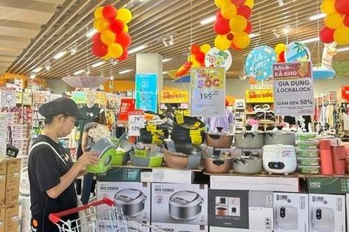 Giảm giá hàng lạc hậu thị hiếu có coi là khuyến mại?