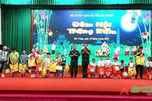 Bộ CHQS tỉnh Sóc Trăng tổ chức nhiều hoạt động thiết thực nhân dịp Tết Trung thu