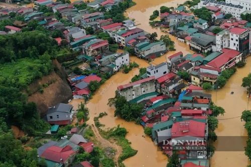 Ký ức đêm sinh tử trong cơn lũ dữ