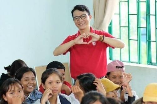 Giáo dục lòng nhân ái cho trẻ từ Tết Trung thu