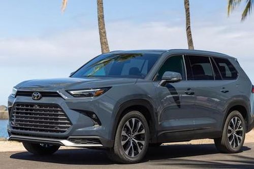 Toyota nối lại sản xuất 2 dòng xe SUV từng dính lỗi nghiêm trọng
