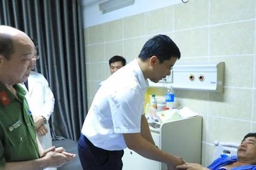 Đối tượng đâm thành viên lực lượng bảo vệ an ninh, trật tự ở cơ sở ra đầu thú
