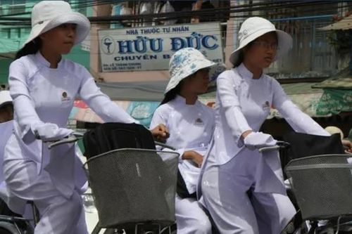 Báo Pháp làm phim giới thiệu du lịch Việt Nam đầy màu sắc ấn tượng