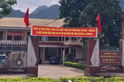 Cán bộ ban quản lý dự án huyện ở Quảng Bình bị bắt