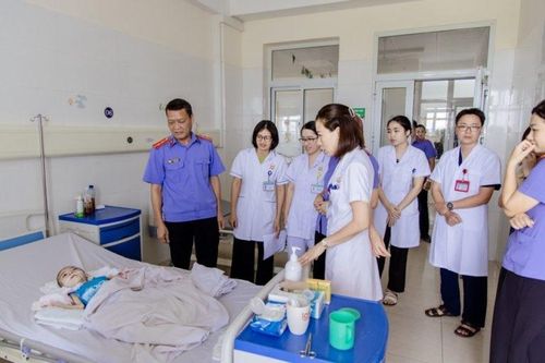 Nhiều hoạt động ý nghĩa trước dịp Tết Trung thu của VKSND TP Móng Cái