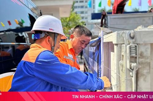 Thêm 1 đội xung kích của Điện lực Hà Tĩnh hỗ trợ Quảng Ninh khắc phục bão Yagi