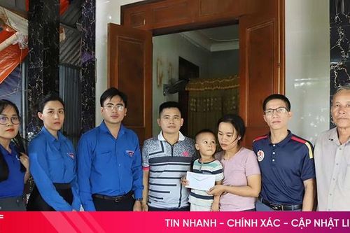 Trao quà Trung thu cho trẻ em khó khăn tại TP Hà Tĩnh và Cẩm Xuyên