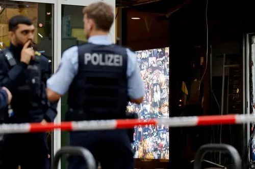 Đức: Nổ bên ngoài quán bar ở Cologne khiến một tòa nhà hư hại