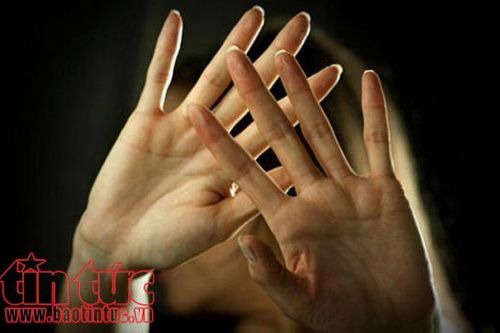 Khen thưởng thành tích phá chuyên án mua bán trẻ em nhằm bóc lột tình dục