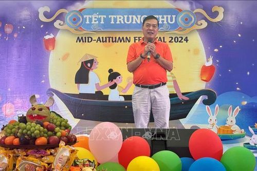 Cộng hưởng tinh thần 'tương thân tương ái' từ Singapore