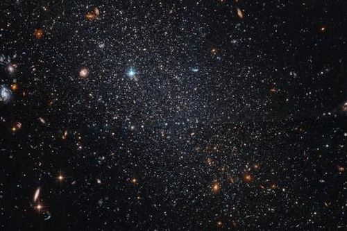 NASA tìm ra 'hóa thạch vũ trụ' cách Trái Đất 3 triệu năm ánh sáng