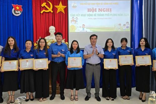 Tặng hơn 12.500 suất quà cho thiếu nhi TP. Pleiku trong dịp hè 2024