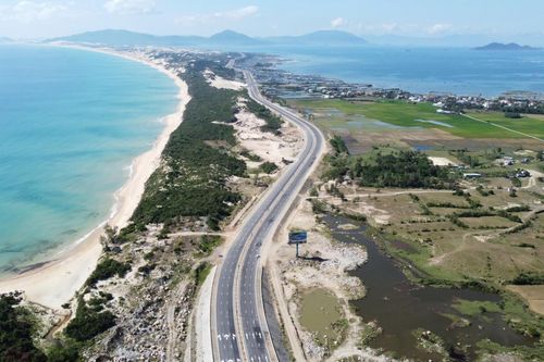 HĐND tỉnh Khánh Hòa: Thông qua chủ trương đầu tư Dự án Đường giao thông Cảng trung chuyển quốc tế Vân Phong giai đoạn 2