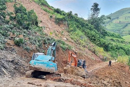 Bắc Hà còn 29 thôn chưa được thông đường