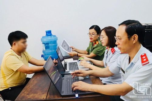 Thêm một cá nhân bị xử phạt 7,5 triệu đồng vì đăng tin sai sự thật