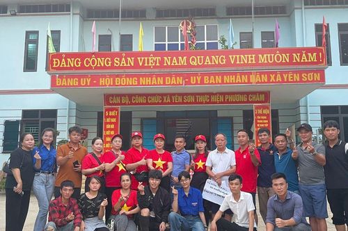 Hàng trăm suất quà tới huyện Bảo Yên: 'Xoa dịu nỗi đau đồng bào!'