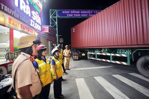 Phát huy 'cánh tay nối dài' của Công an tại các khu chế xuất, khu công nghiệp