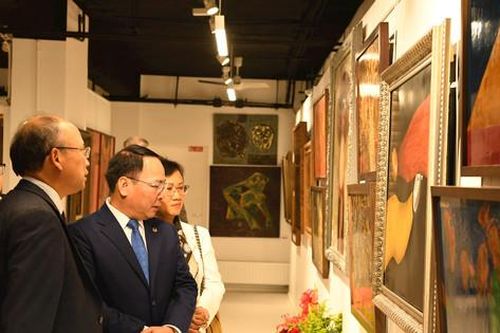 Triển lãm tranh sơn mài Việt Nam tại Pháp