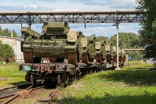 Quân đội Nga nhận lô thiết giáp đặc biệt trên khung gầm xe tăng T-90