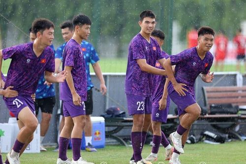 Cầu thủ Việt kiều Úc trong đội hình U17 Việt Nam là ai?
