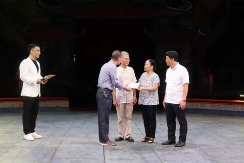 Đề nghị xử lý các tài khoản đăng thông tin sai sự thật về 'Rạp xiếc Trung ương ủng hộ 10 nghìn đồng'