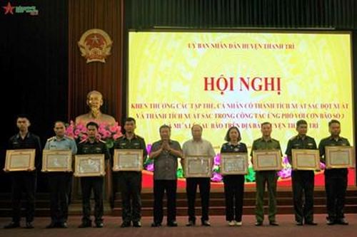 UBND huyện Thanh Trì khen thưởng Lữ đoàn Công binh 239