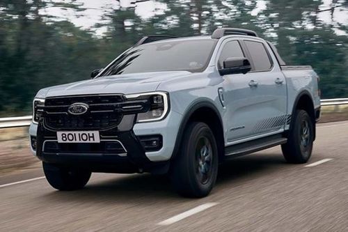 Ford Ranger PHEV 2025 ra mắt, chạy 45 km 'không ăn 1 giọt xăng'