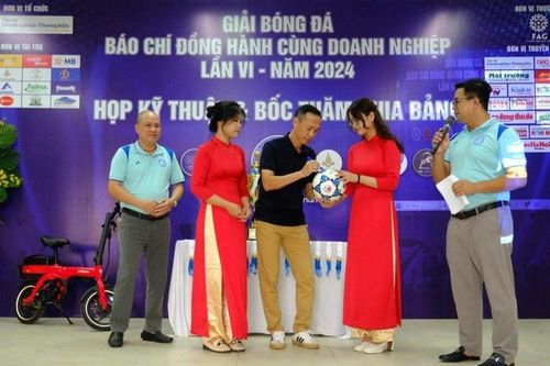 Cựu danh thủ Đặng Phương Nam đánh giá cao Giải bóng đá báo chí và doanh nghiệp