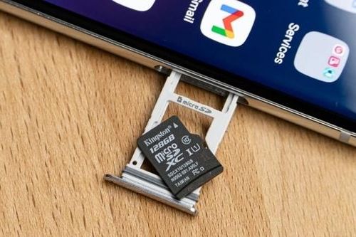 Cách lắp thẻ nhớ vào điện thoại SamSung nhanh chóng và chính xác