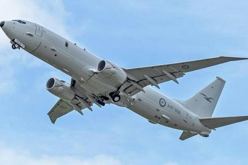 Máy bay tuần tra Mỹ P-8A Poseidon bay qua eo biển Đài Loan, Trung Quốc điều chiến đấu cơ theo sát