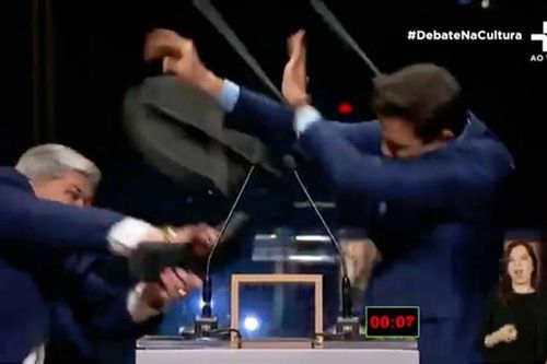 Các ứng viên thị trưởng Brazil ẩu đả trực tiếp trên TV
