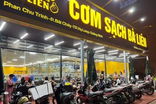 Vụ quán cơm bình dân đông khách ở Hạ Long bị tẩy chay: Chủ quán xin lỗi khách hàng