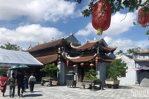 Dừng làm mới sắc phong tại phủ Vân Cát - Nam Định