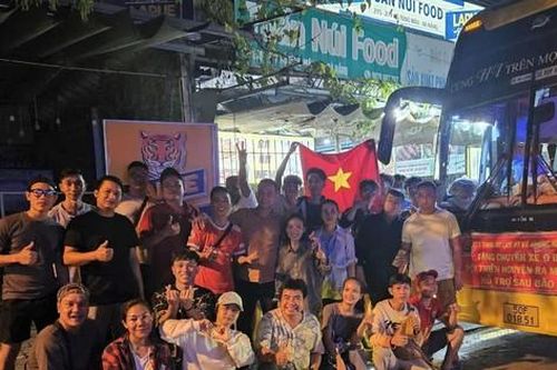 Khách sạn, nhà hàng tiếp sức đoàn cứu trợ