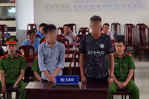 Rủ nhau mua ma túy về cùng sử dụng