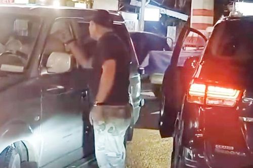 Lời khai của người đàn ông đập kính ô tô, hành hung tài xế ở TPHCM