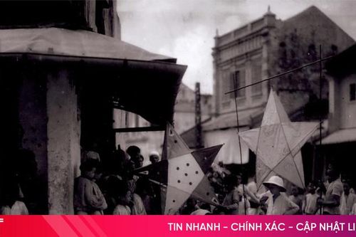 Trung Thu ở phố cổ Hà Nội 100 năm trước qua ảnh