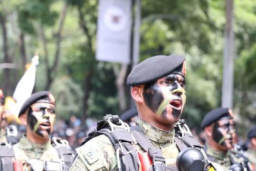 Mexico tổ chức Lễ diễu binh trang trọng kỷ niệm 214 năm Ngày Độc lập
