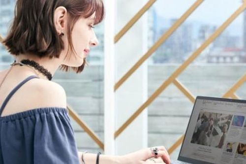 Săn ngay top 5 laptop sinh viên mỏng, nhẹ, ưu đãi lớn nhất tháng 9 này
