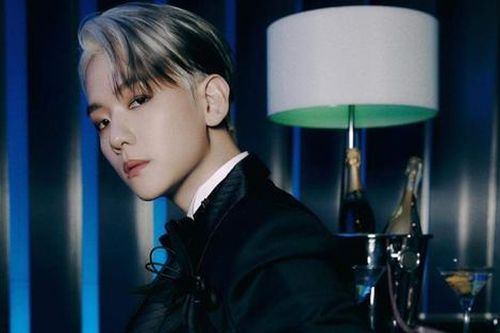 Công ty xin lỗi hành vi hút thuốc lá của Baekhyun trước mặt nhân viên