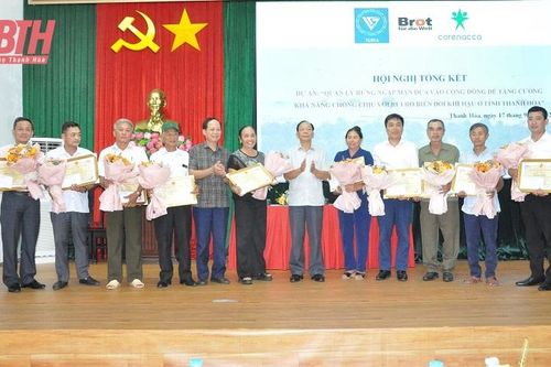 Nâng cao hiệu quả quản lý rừng ngập mặn dựa vào cộng đồng