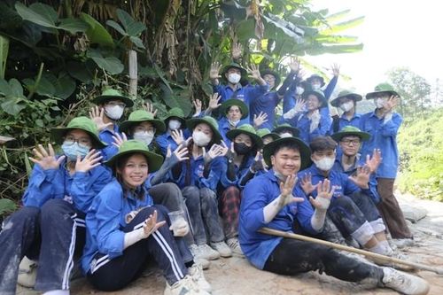 'Ba cùng' đổi thay vùng đất khó - Bài 2: Mồ hôi đổ trên 'con đường mơ ước'