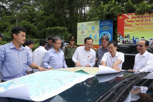Khảo sát tiến độ triển khai Dự án đường giao thông liên vùng