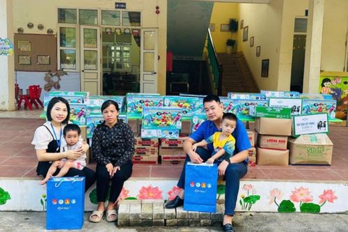 Tỉnh đoàn, Hội liên hiệp thanh niên tỉnh: Thăm, tặng quà thiếu nhi tại các huyện Chi Lăng, Cao Lộc, Văn Lãng