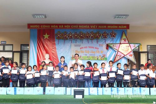 Chương trình Đêm hội trăng rằm - Lồng đèn thắp sáng ước mơ