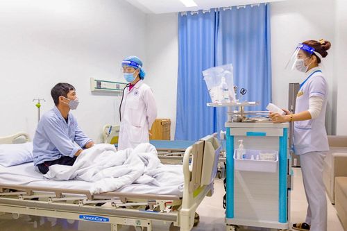 Lãi sụt giảm, Bệnh viện Quốc tế TNH huy động tiền cổ đông để trả nợ lãnh đạo và ngân hàng