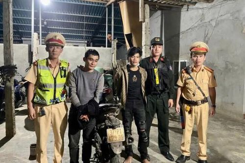 CSGT Bình Định bắt hai đối tượng cướp giật dây chuyền