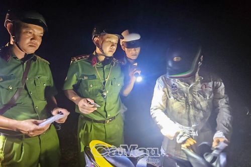Giữ bình yên cho xóm, ấp