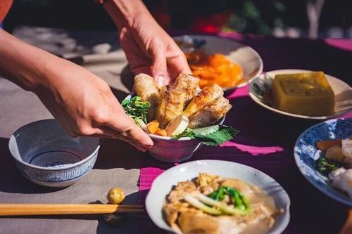Có nên đi lại ngay sau khi ăn?