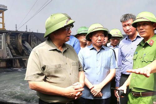 Thời khắc 'cân não sinh tử' trên hồ Thác Bà trong lũ dữ: Chuyện giờ mới kể
